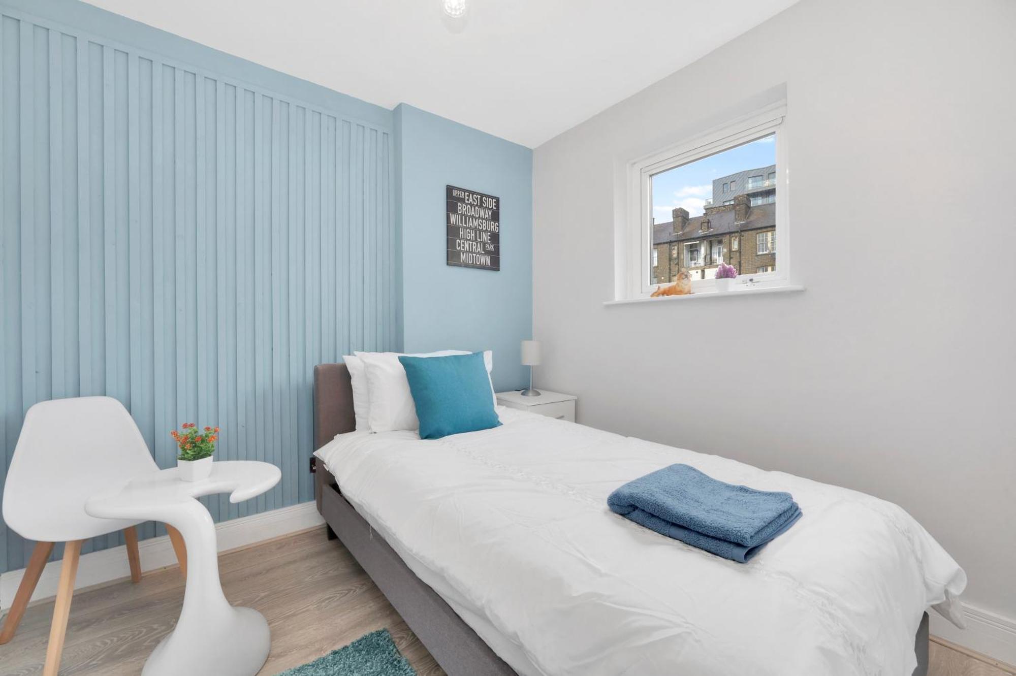 Waterside 4 Bed Apartment London Exterior photo